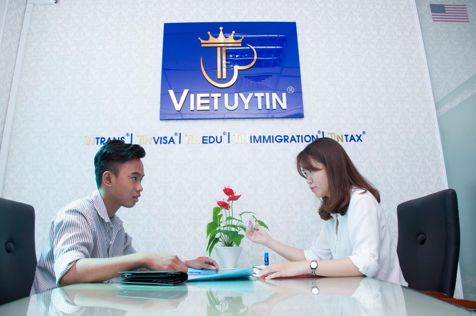 Dịch Thuật Việt Uy Tín