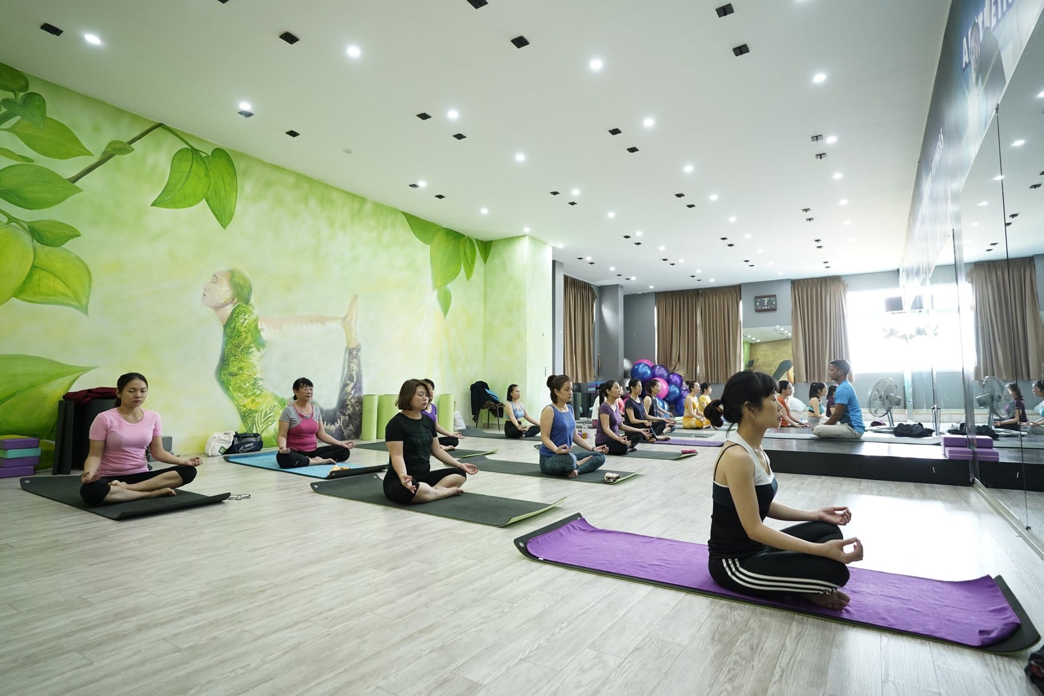 địa chỉ dạy yoga quận Cầu Giấy Hà Nội