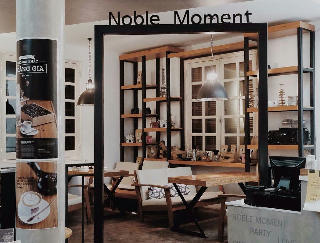 Noble Moment – Quán Cà Phê Đẹp Ở Cầu Giấy Hà Nội Sang Trọng