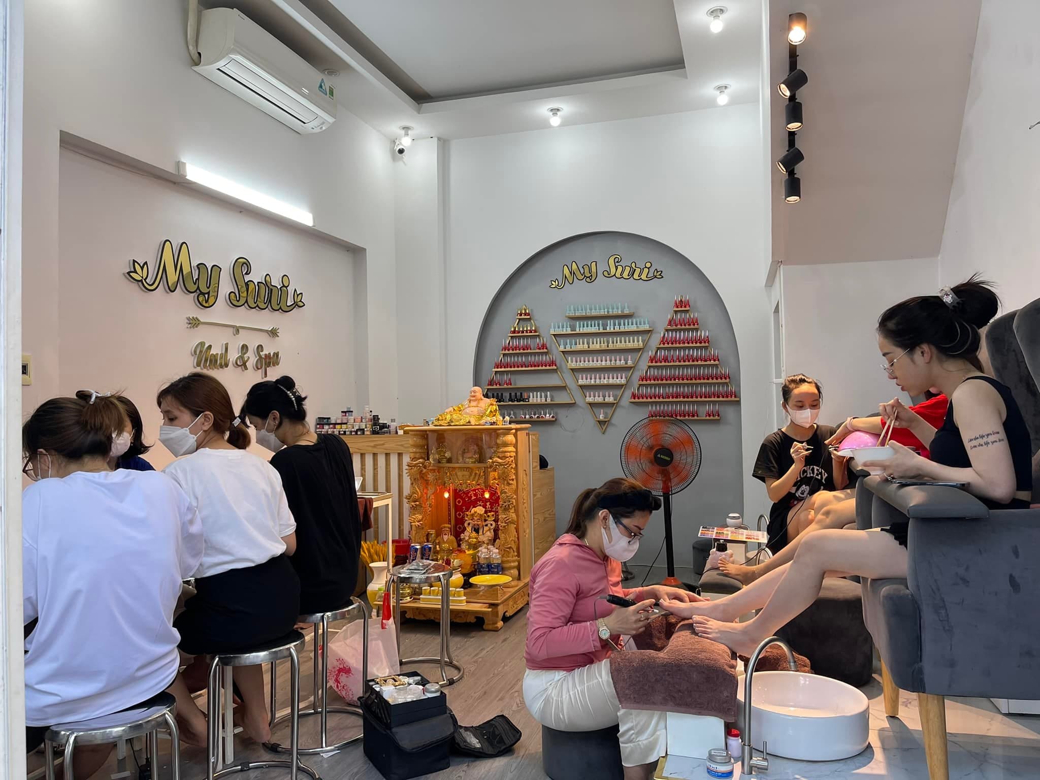 làm nail đẹp ở Hà Nội