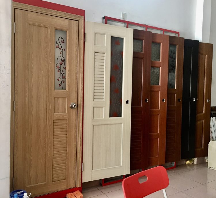 cửa nhựa giả gỗ giá rẻ tại Hà Nội