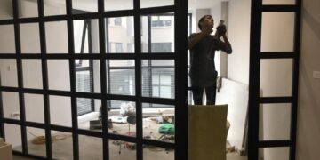 Làm nhôm kính Hà Nội