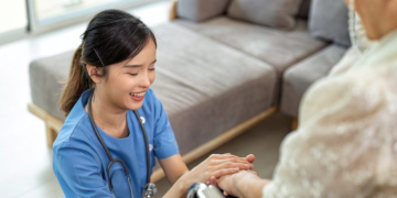 Chăm Sóc Giảm Nhẹ Cho Bệnh Nhân Ung Thư: Hiểu Đúng Để Không Sai Lầm